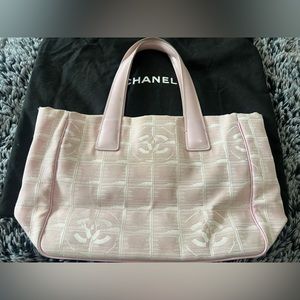 Chanel Authentic tote bag.  Light pink.